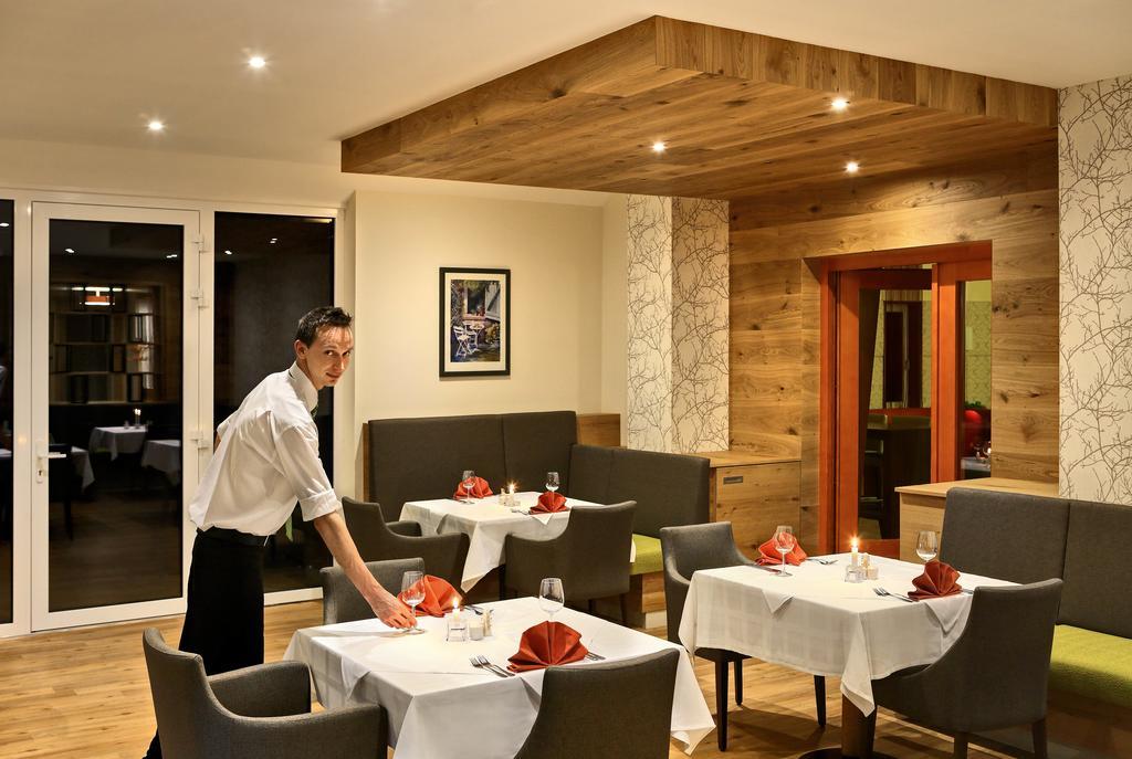 Sporthotel Zaton Zaton  ภายนอก รูปภาพ